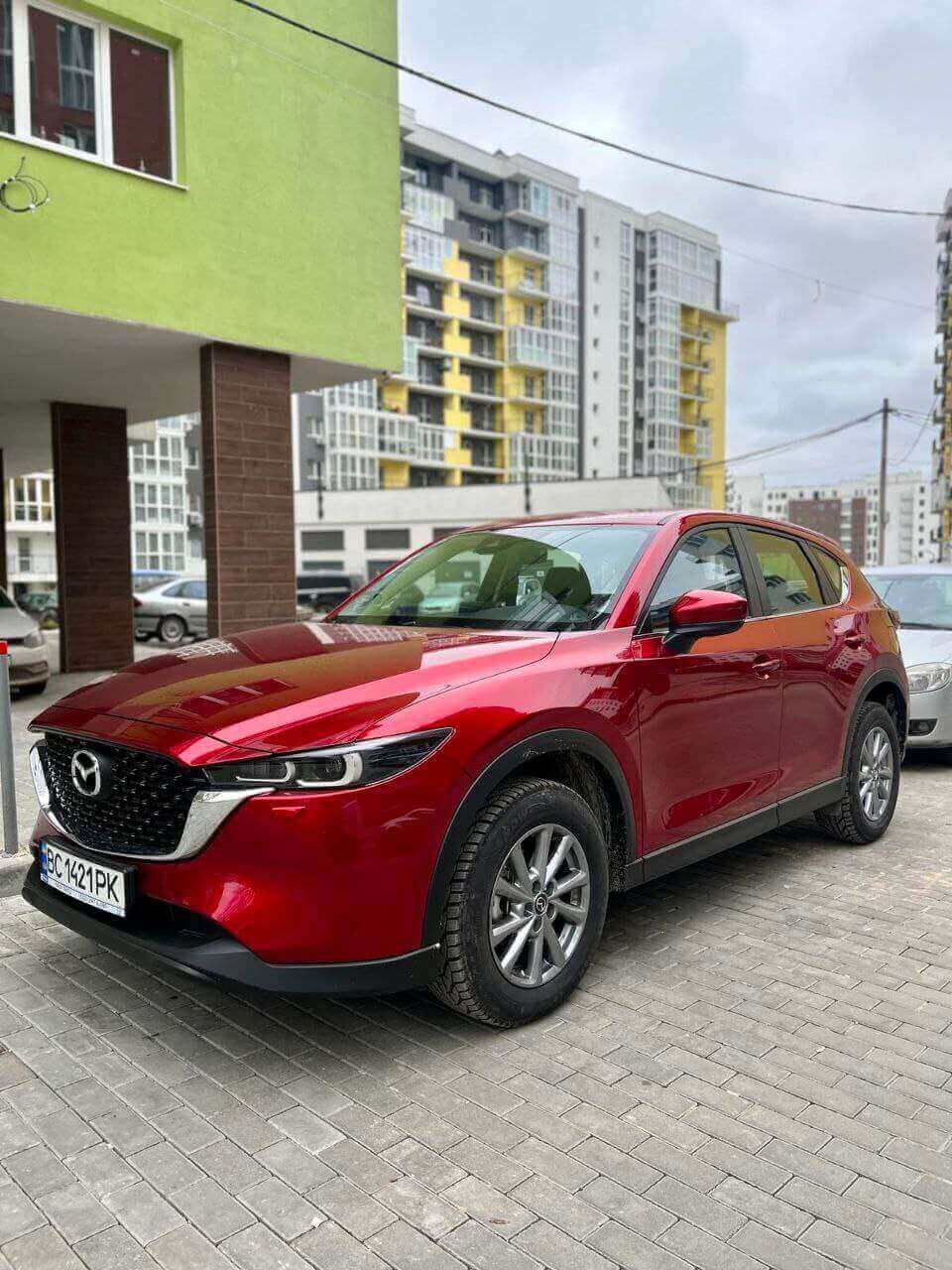 Mazda CX-5-hover