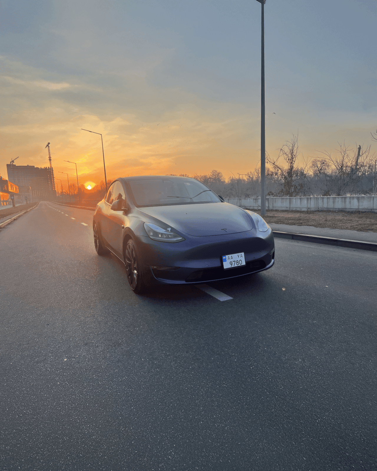 Tesla Model Y 2020-hover